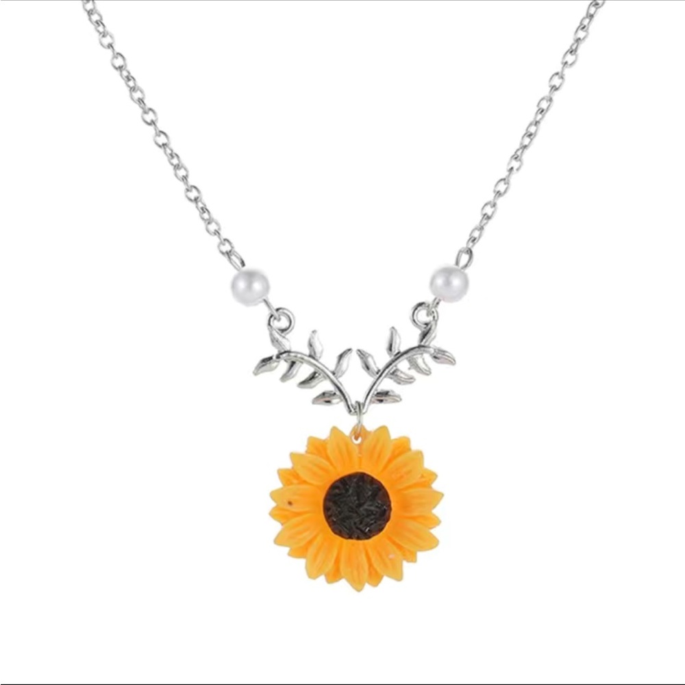 Sunflower and Pearl Silver Necklace